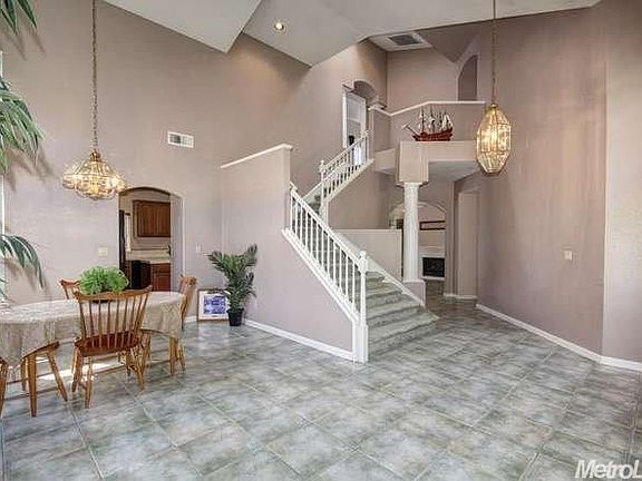 4th image of 5165 Camden Road