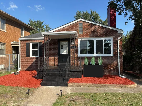 653 W Taft St, Gary, IN 46404