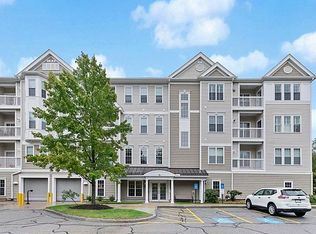 53 Bartlett Way #109, Waltham, MA 02452