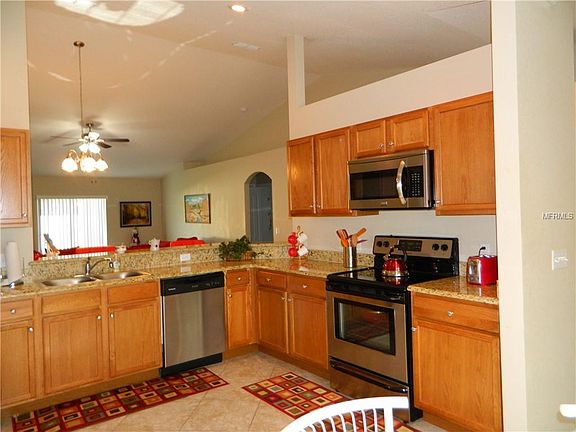 3rd image of 1609 Taylor Landing Dr
