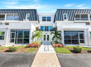 4200 Belair Ln APT 316, Naples, FL 34103