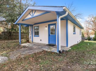 31 Nightcastle Ln, Hendersonville, NC 28792