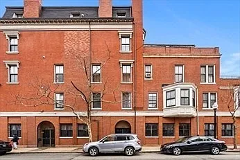 113 W Dedham St #113 — Photo 20