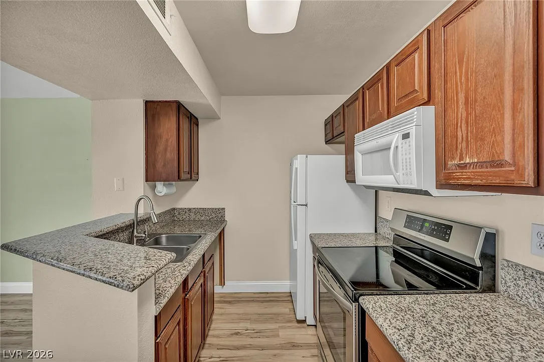 1 bed, 1.0 bath, 668 sqft, $1,150 — Photo 3