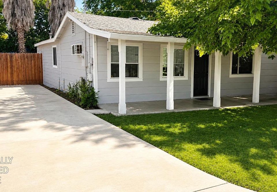 1st image of 1052 Irene St