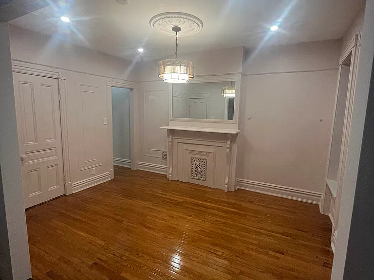 517 Bainbridge St #TOP — Photo 10