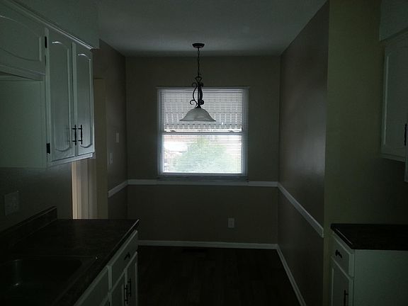 4th image of 10133 W 96th Ter
