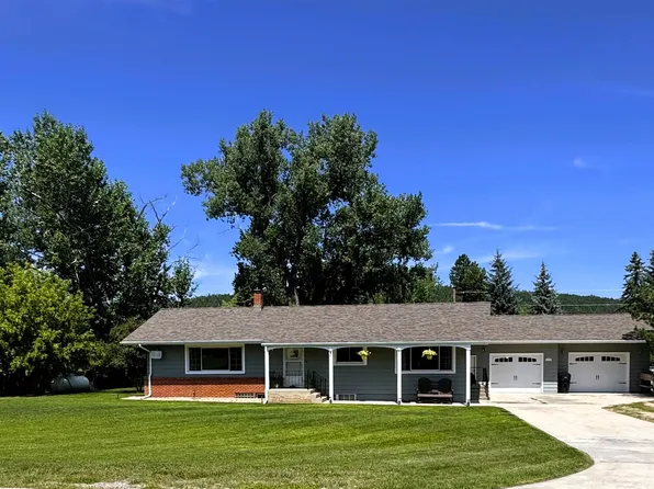 119 W Thompson St, Sundance, WY 82729
