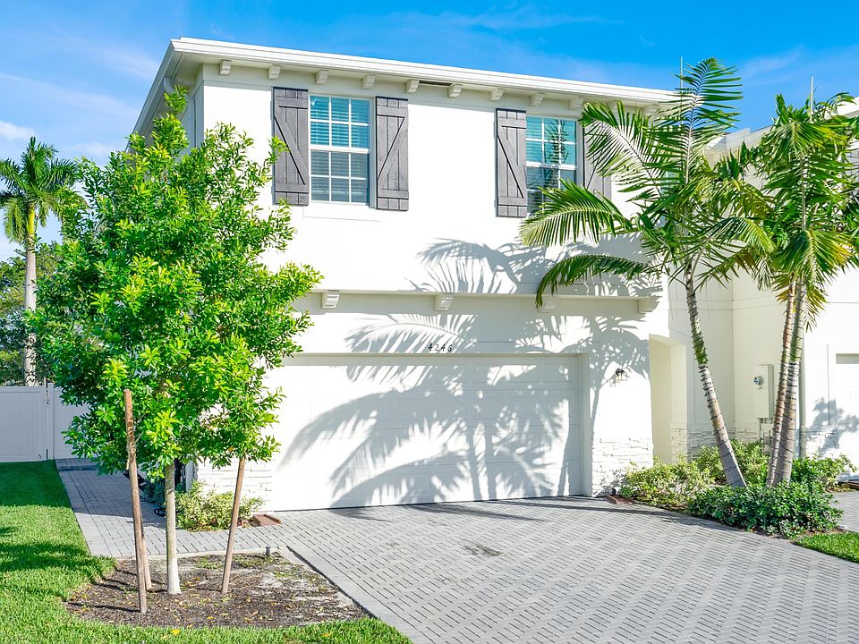 1st image of 4246 Lagoon Shore Drive