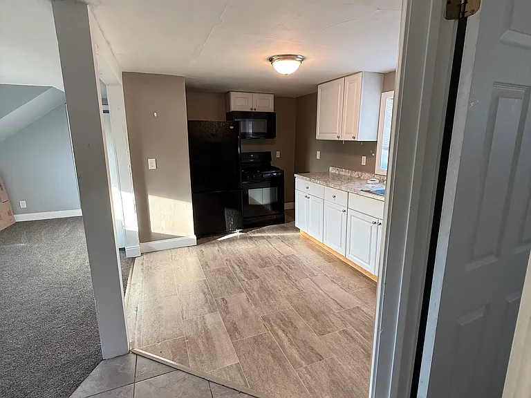 51 Laverack Ave #U — Photo 2