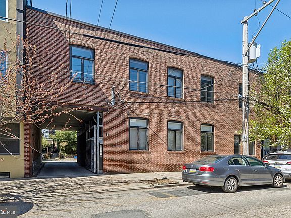 3rd image of 1342 E Berks St APT C