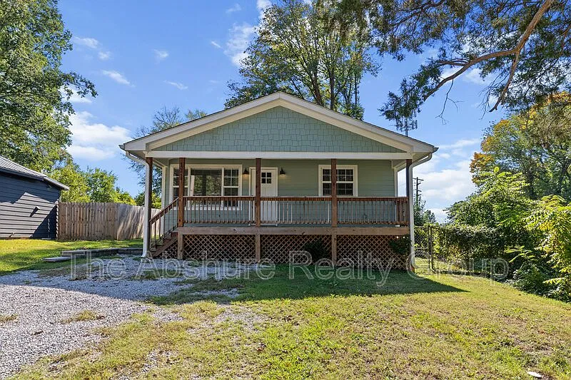 121 Gilbert Ave