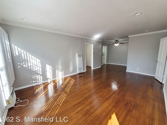3rd image of 962 S Mansfield Ave APT 1