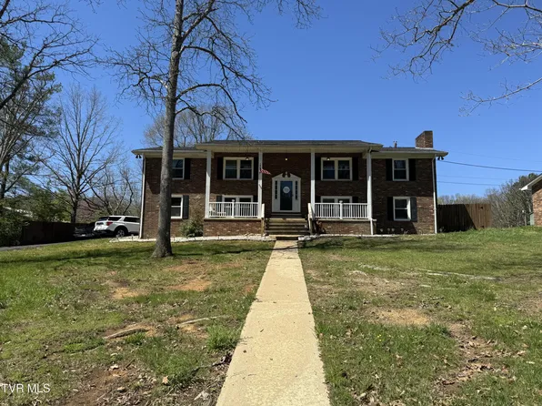 3808 Woodfield Dr, Kingsport, TN 37660