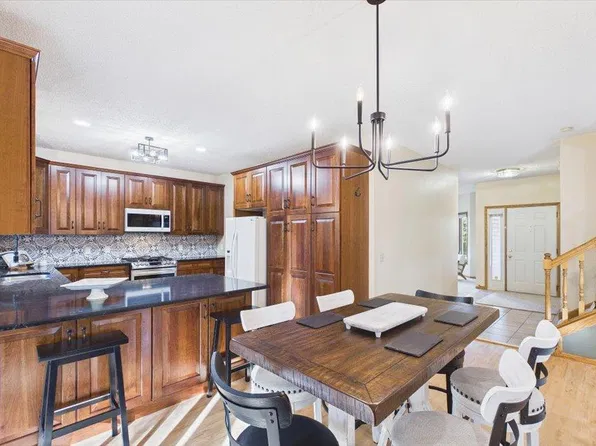 6345 W Shadow Lake Dr, Lino Lakes, MN 55014