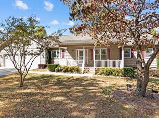 301 Carl Taylor Rd, Tennessee Ridge, TN 37178