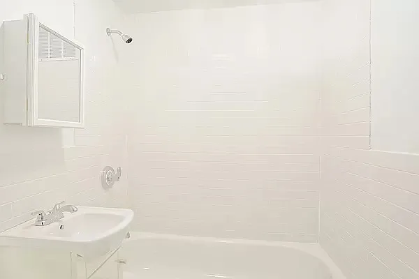 Rented by REAL New York | media 11