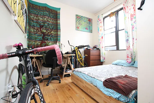 Rented by Nooklyn NYC LLC | media 35