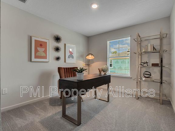 4th image of 2924 Oak Park Way #B