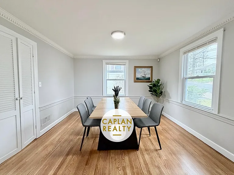 29 Wellington Rd — Photo 5