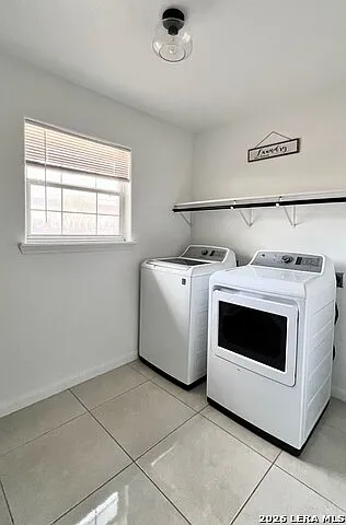 1890 Timberwood Dr — Photo 16