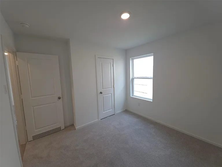 26930 Cascade Sunrise St — Photo 23