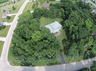 1310 8th Ave NE, Independence, IA 50644