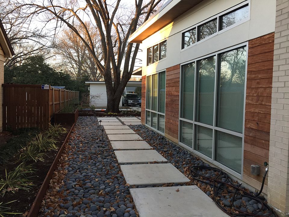 1st image of 9025 Forest Hills Blvd