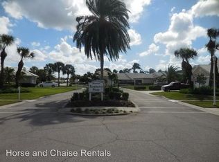 1458 Turnberry Dr, Venice, FL 34292