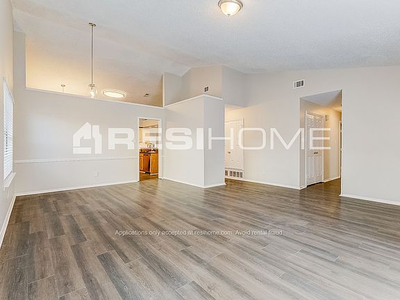 4th image of 167 Wildwood Dr