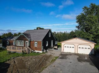 86 Point St, Columbia Falls, ME 04623