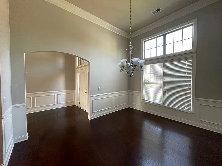 654 Dutchmans Creek Trl — Photo 8