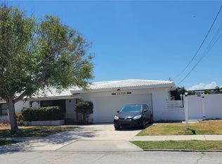 15318 Harbor Dr, Madeira Beach, FL 33708