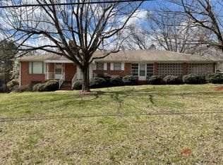 2016 Kennedy Rd, Thomasville, NC 27360