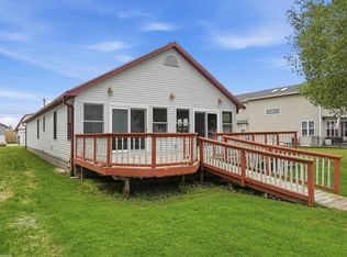 8622 Anchor Bay Dr, Algonac, MI 48001