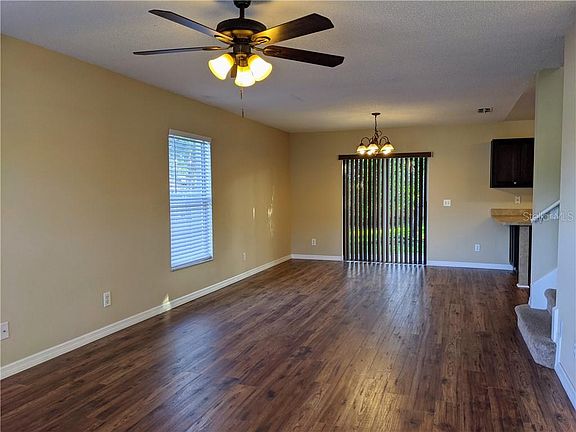 3rd image of 1002 Whittier Cir