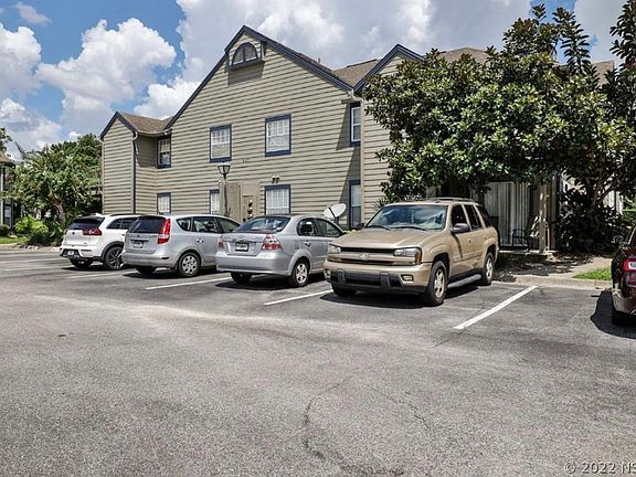3rd image of 937 Birmingham 203 Ct #203