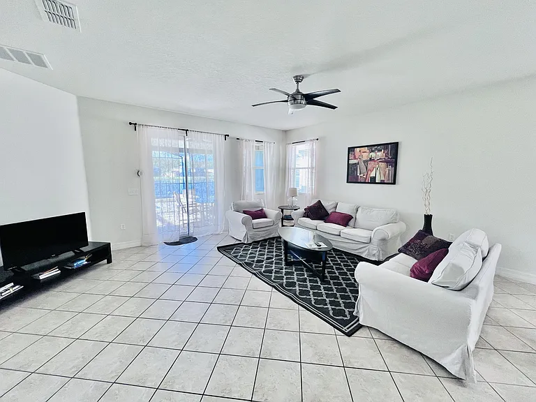 4708 Ruby Red Ln — Photo 7