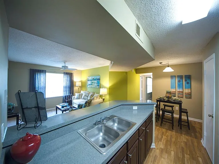 Leigh Meadows Apartments — Photo 14