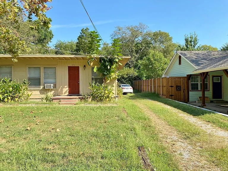 1420 Michial St #A — Photo 5
