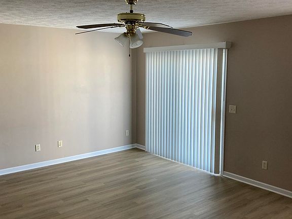 4th image of 325 Joyce Dr