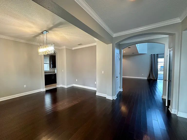 7922 Hampton Lake Dr — Photo 15