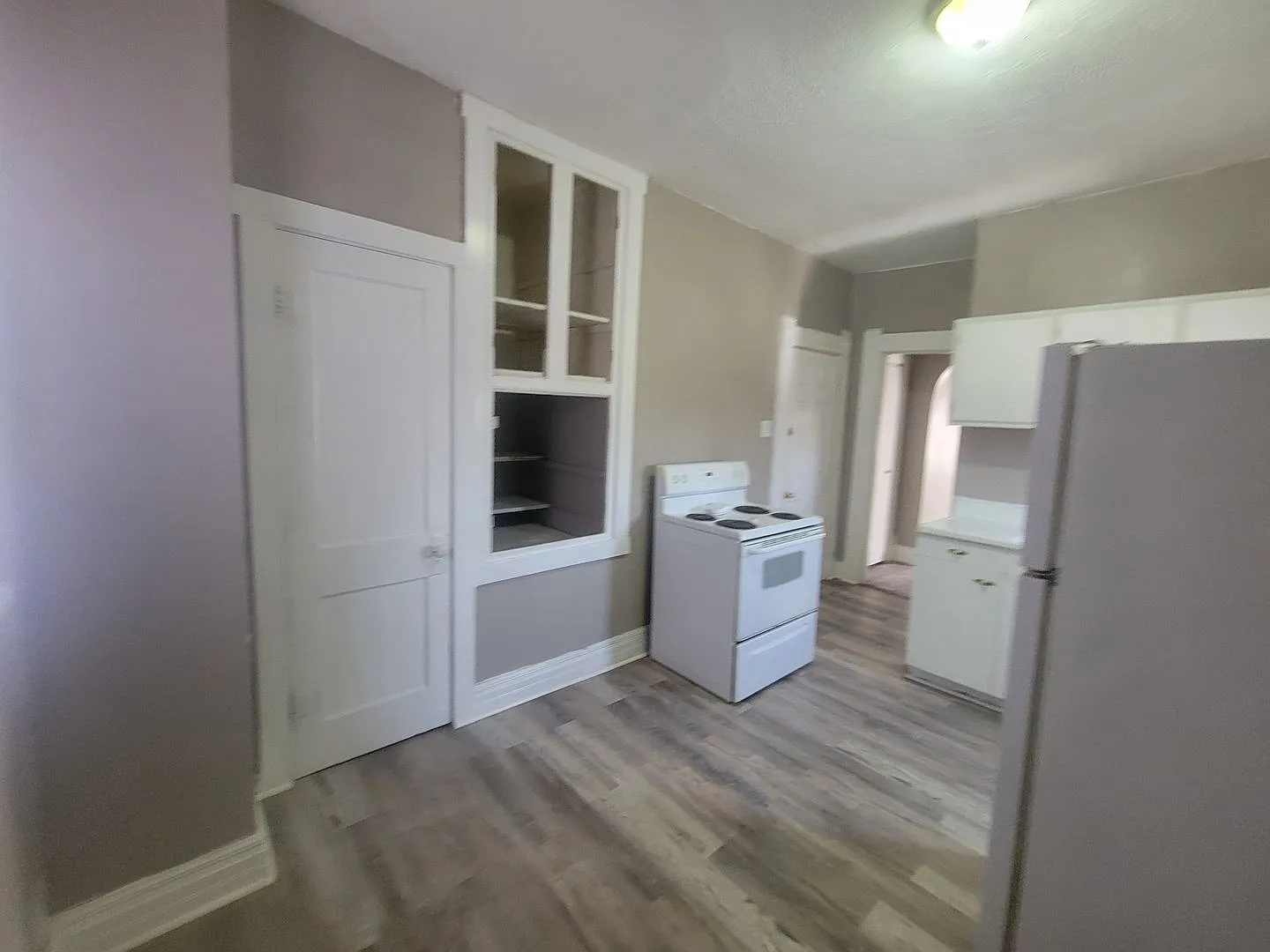 924 West 5th Street — Photo 3