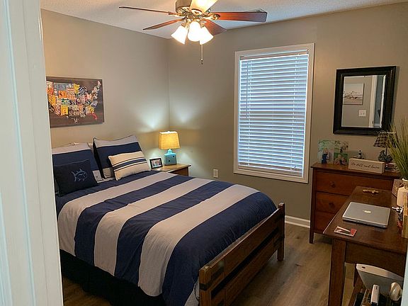 4th image of 248 Hunington Cir