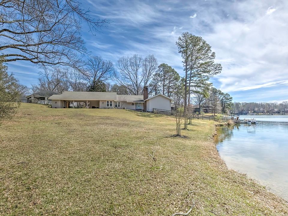 1st image of 94 Viking Dr