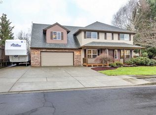 1176 NE Irene Ct, Hillsboro, OR 97124