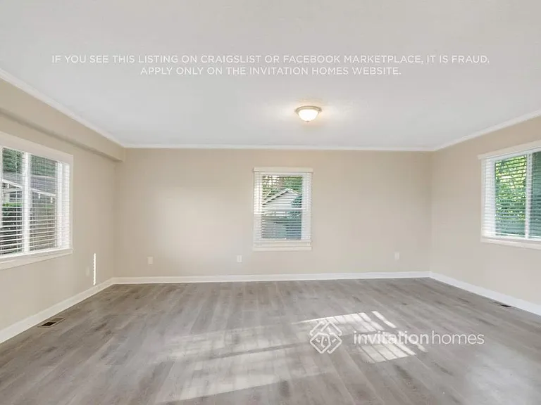 206 Park Ave — Photo 6