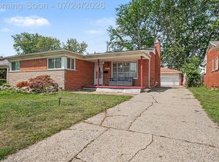 26751 Newport Ave, Warren, MI 48089