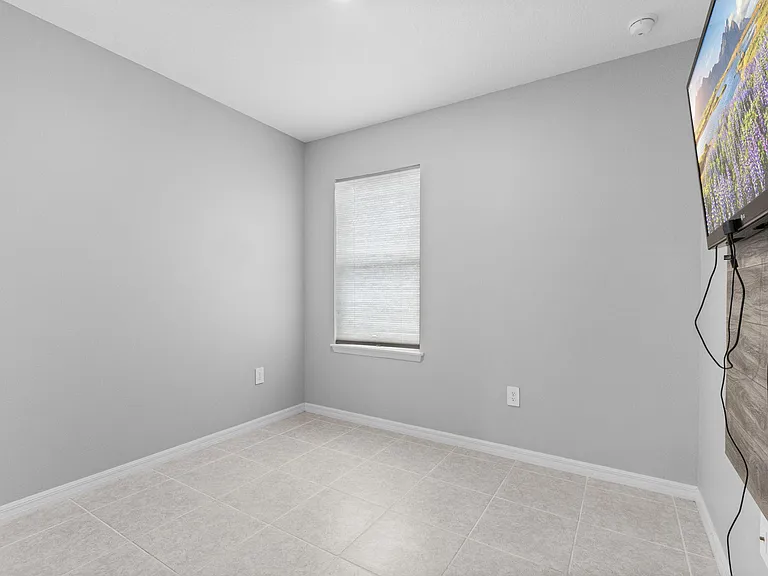 681 SW Millard Dr — Photo 42