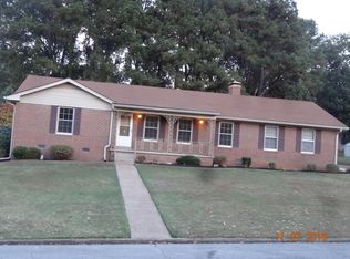 800 Russell Rd, Jackson, TN 38305